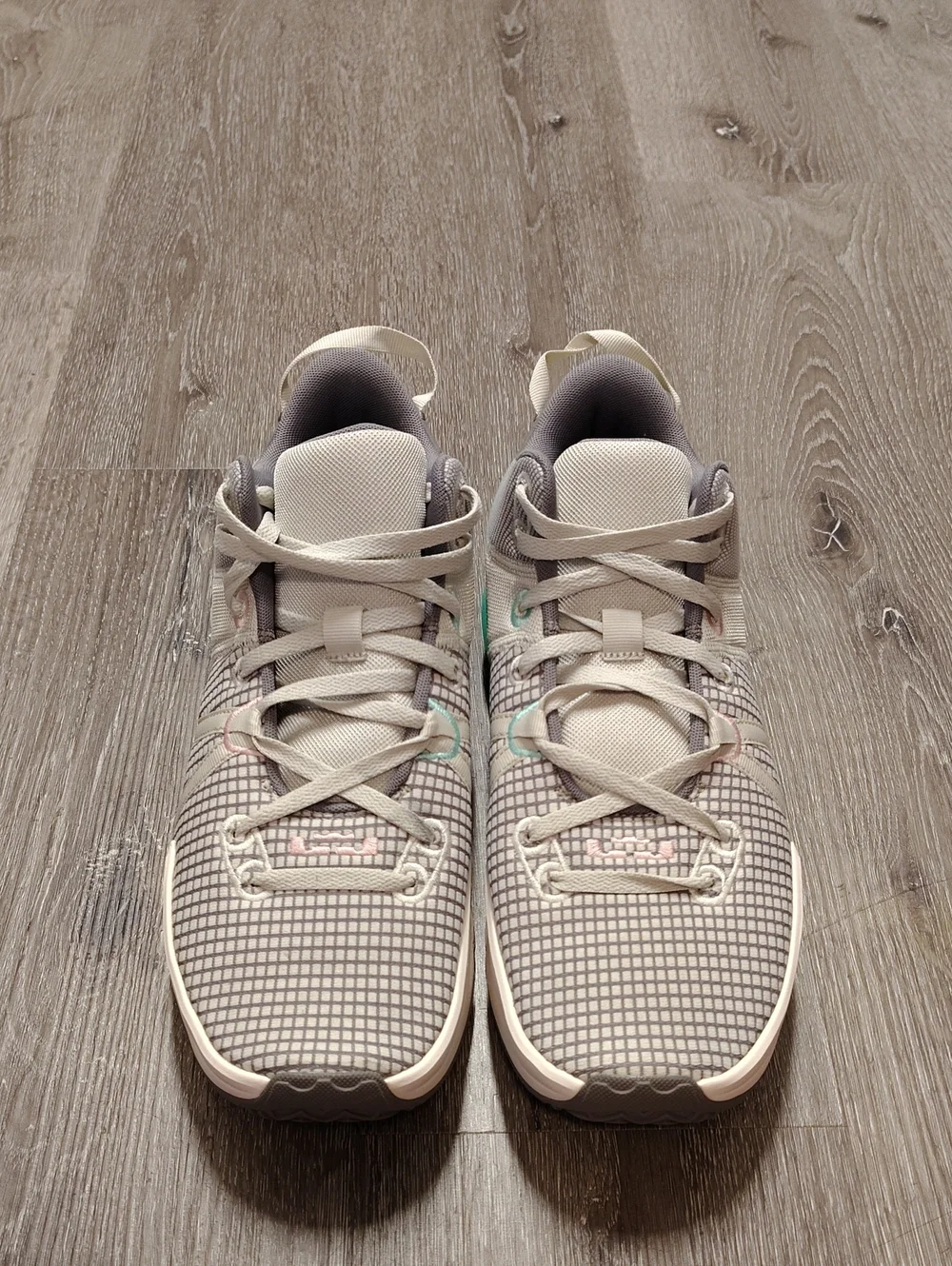 LeBron Witness 7 - Flat Pewter Mint Sz 13
